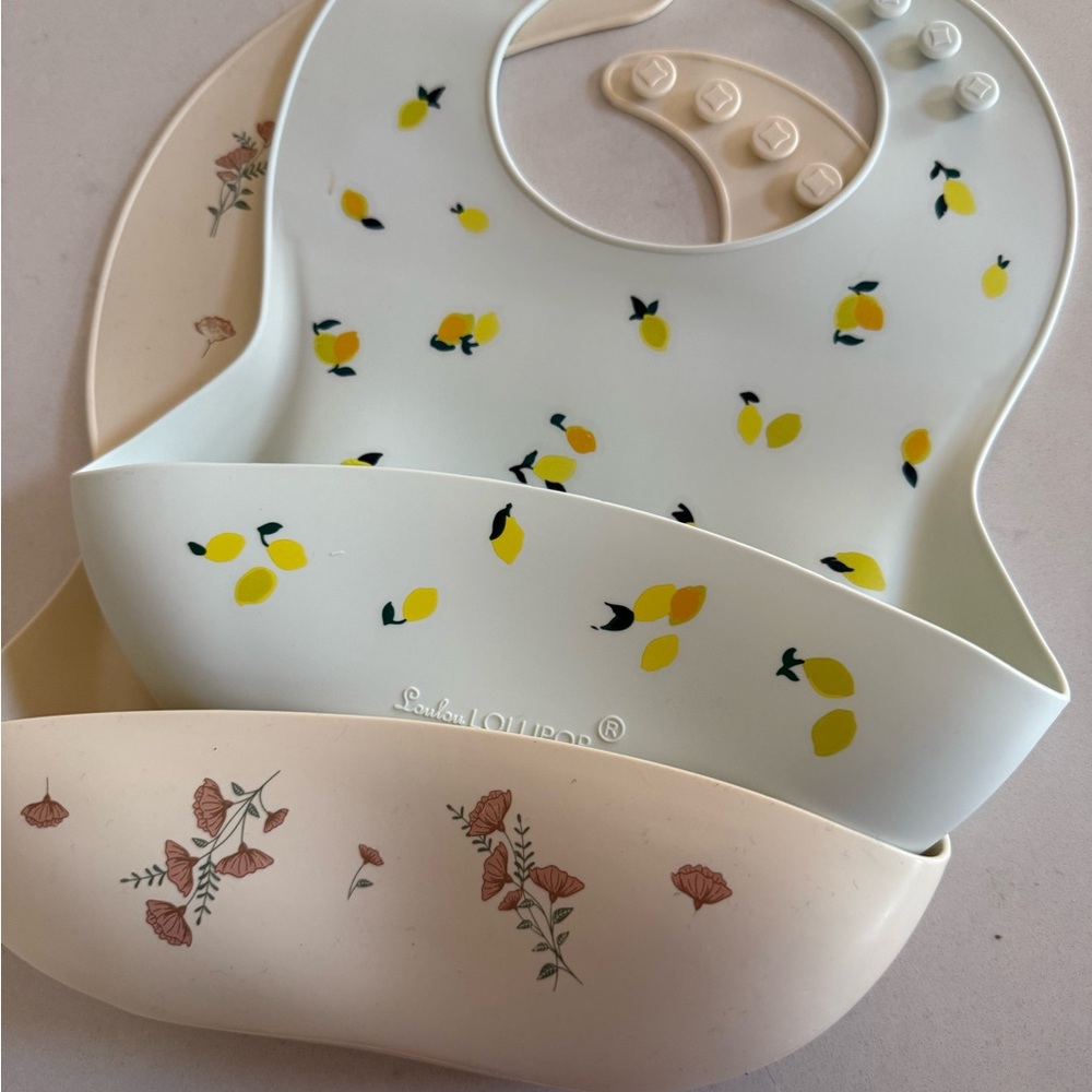 Lemon and Floral Silicone Bib Set